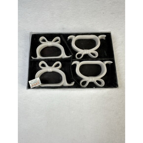 Porcelain White Bow Napkin Rings Vintage Shabby Chic Set Of 4 - Picture 1 of 6